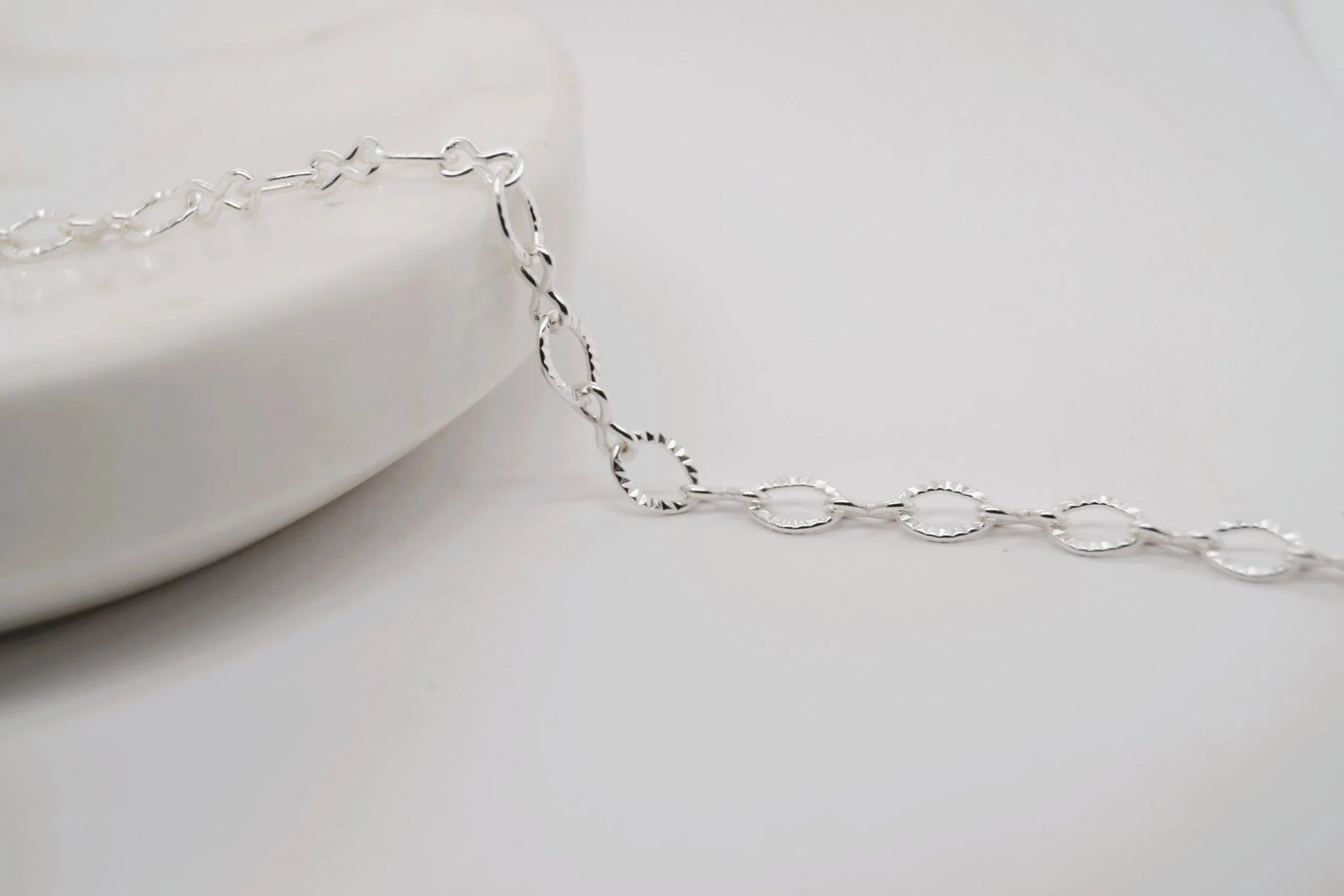 Textured Oval Silver Chain
