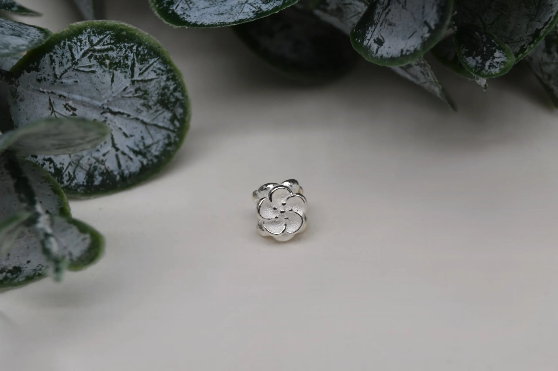 Slide-Through Flower