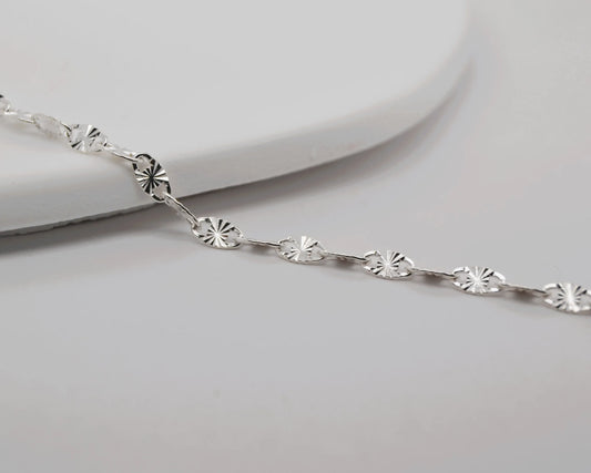 Textured Fancy Lip Silver Chain